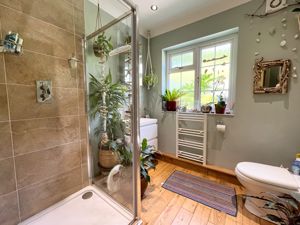 Photo 33- click for photo gallery